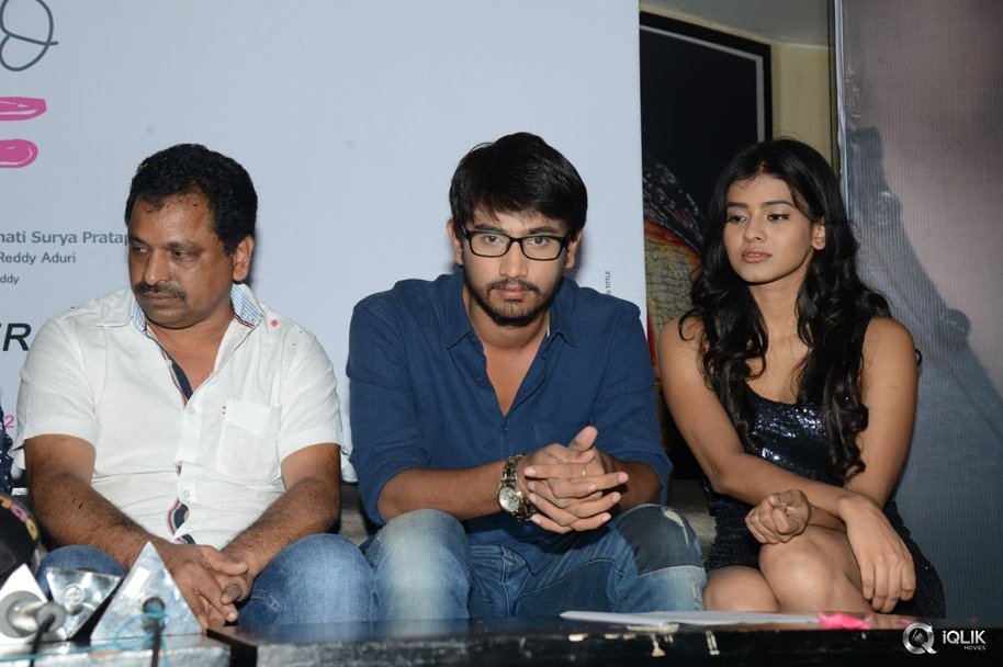 Kumari-21-F-Movie-First-Look-Launch